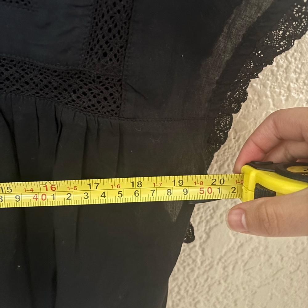 GAP Cropped Ruffle Pintuck Top - Picture 4 of 5